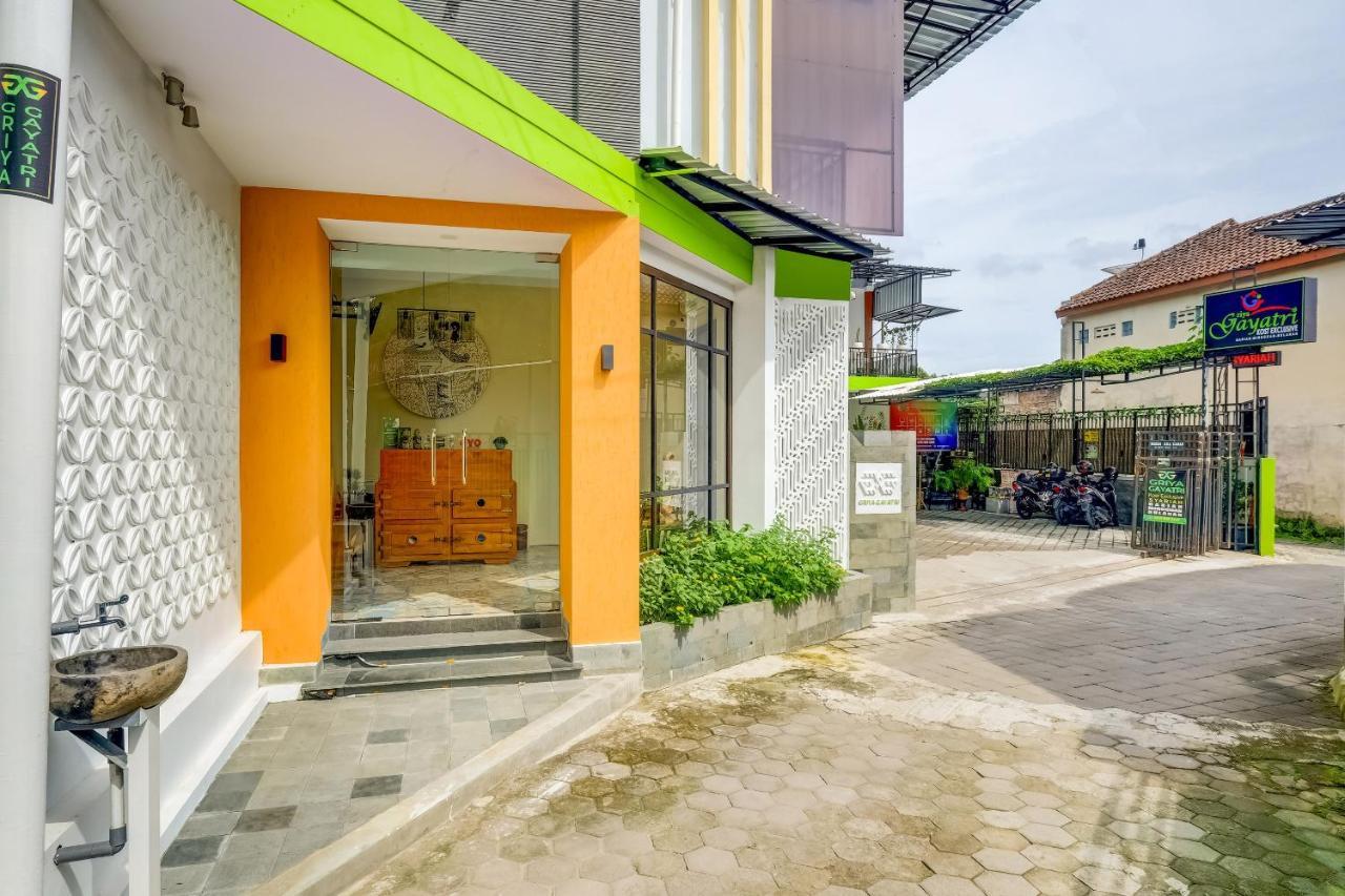 Super Oyo 3496 Griya Gayatri Syariah Hotel Melati Exterior foto